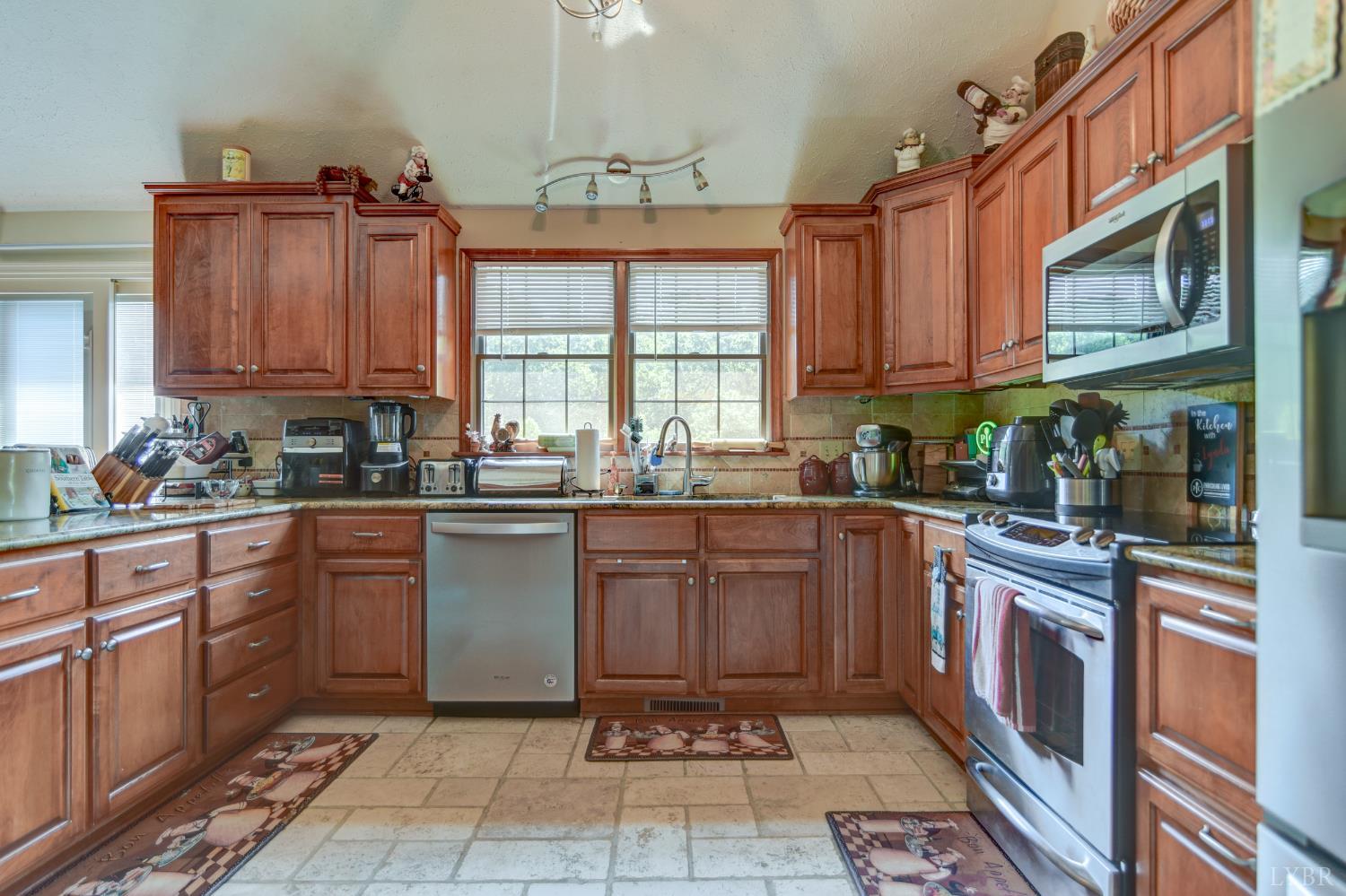 114 Sailview Drive, Forest, Virginia image 12