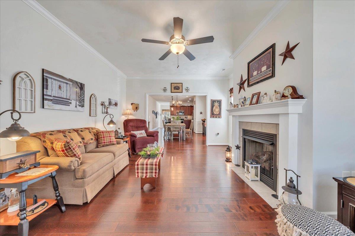 8355 Leighburn Drive, Roanoke, Virginia image 3