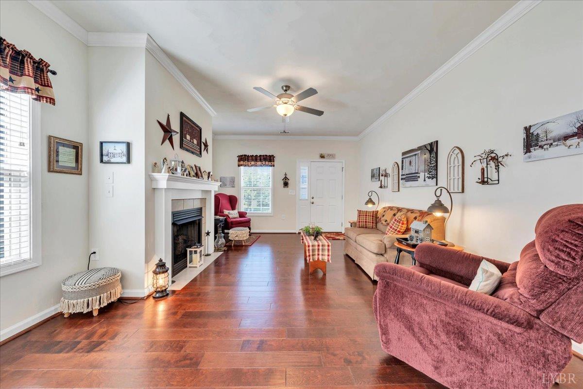 8355 Leighburn Drive, Roanoke, Virginia image 2