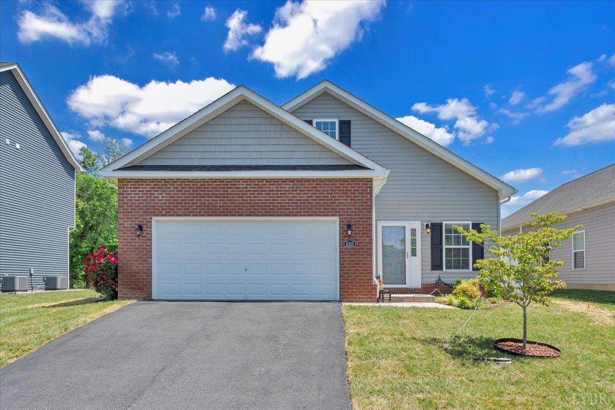 8355 Leighburn Drive, Roanoke, Virginia image 1