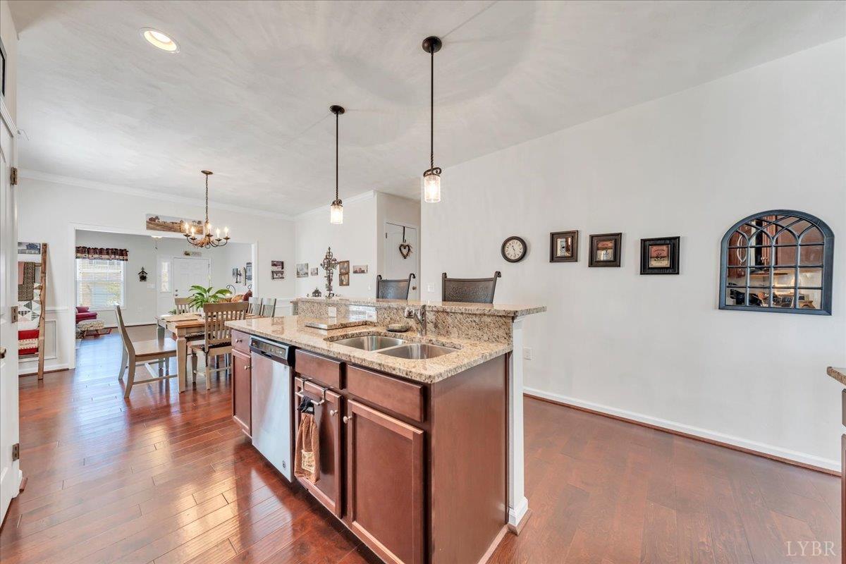8355 Leighburn Drive, Roanoke, Virginia image 11