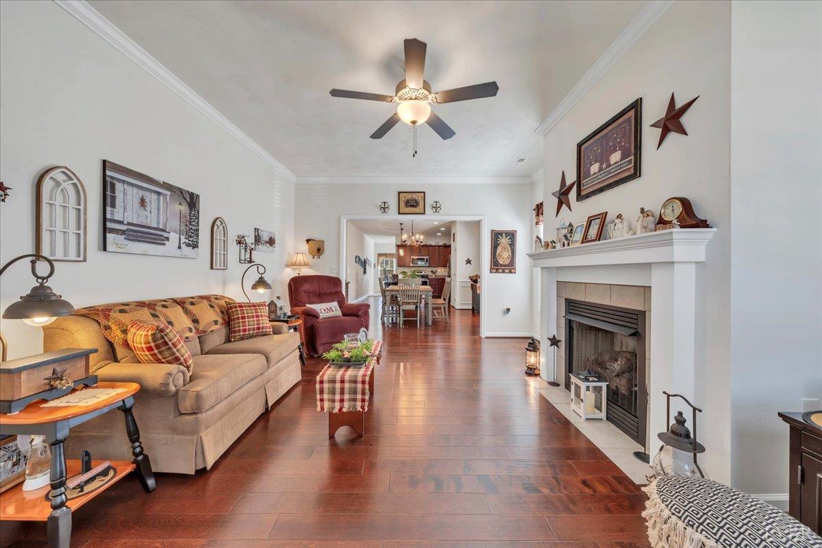 8355 Leighburn Drive, Roanoke, Virginia image 4