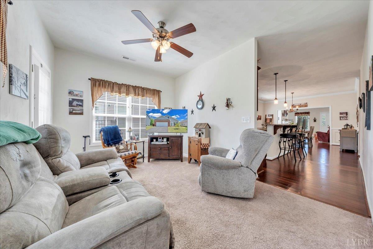 8355 Leighburn Drive, Roanoke, Virginia image 15
