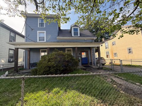 Photo of 711 Franklin Street, Lynchburg, VA 24504 (MLS # 365476)