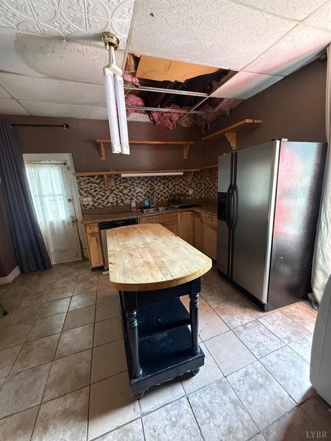 Tiny photo for 711 Franklin Street, Lynchburg, VA 24504 (MLS # 365476)