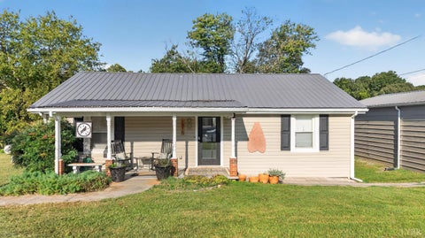Homes For Sale - 1515 Clearview Road<br/> Bedford, VA 24523