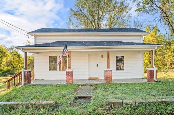 212 WINSTON RIDGE RD, LYNCHBURG, VA 24501 - Image e93faecee6e0a1d4ee67441e091a2018/40398062