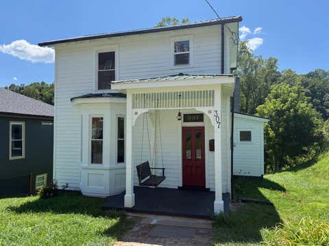 Photo for 307 Blackford Street