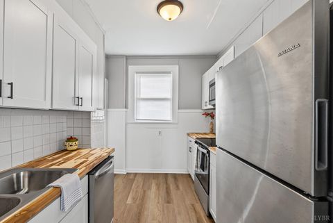 Tiny photo for 1900 Park Avenue, Lynchburg, VA 24501 (MLS # 364026)