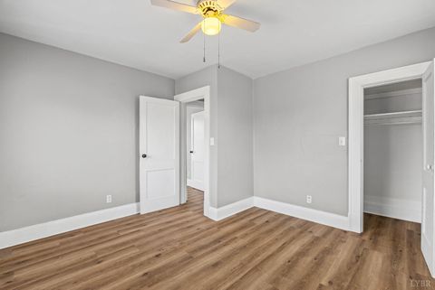 Tiny photo for 1900 Park Avenue, Lynchburg, VA 24501 (MLS # 364026)