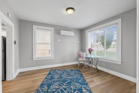 Tiny photo for 1900 Park Avenue, Lynchburg, VA 24501 (MLS # 364026)