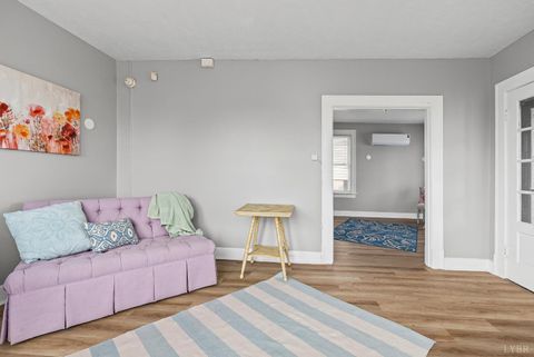 Tiny photo for 1900 Park Avenue, Lynchburg, VA 24501 (MLS # 364026)