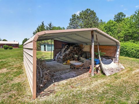 Tiny photo for 3191 Wards Road, Altavista, VA 24517 (MLS # 366127)