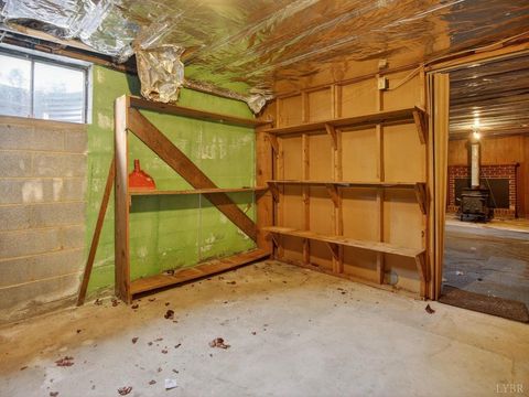 Tiny photo for 3191 Wards Road, Altavista, VA 24517 (MLS # 366127)