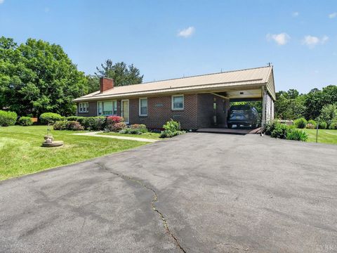 Tiny photo for 3191 Wards Road, Altavista, VA 24517 (MLS # 366127)