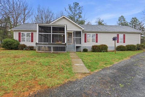 Photo of 10406 Richmond Highway, Lynchburg, VA 24504 (MLS # 364904)