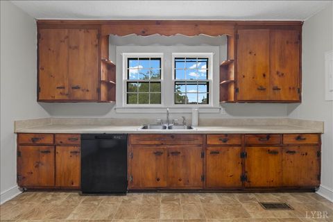 Tiny photo for 65 Glen Oak Drive, Danville, VA 24541 (MLS # 363881)