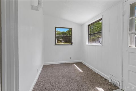 Tiny photo for 65 Glen Oak Drive, Danville, VA 24541 (MLS # 363881)