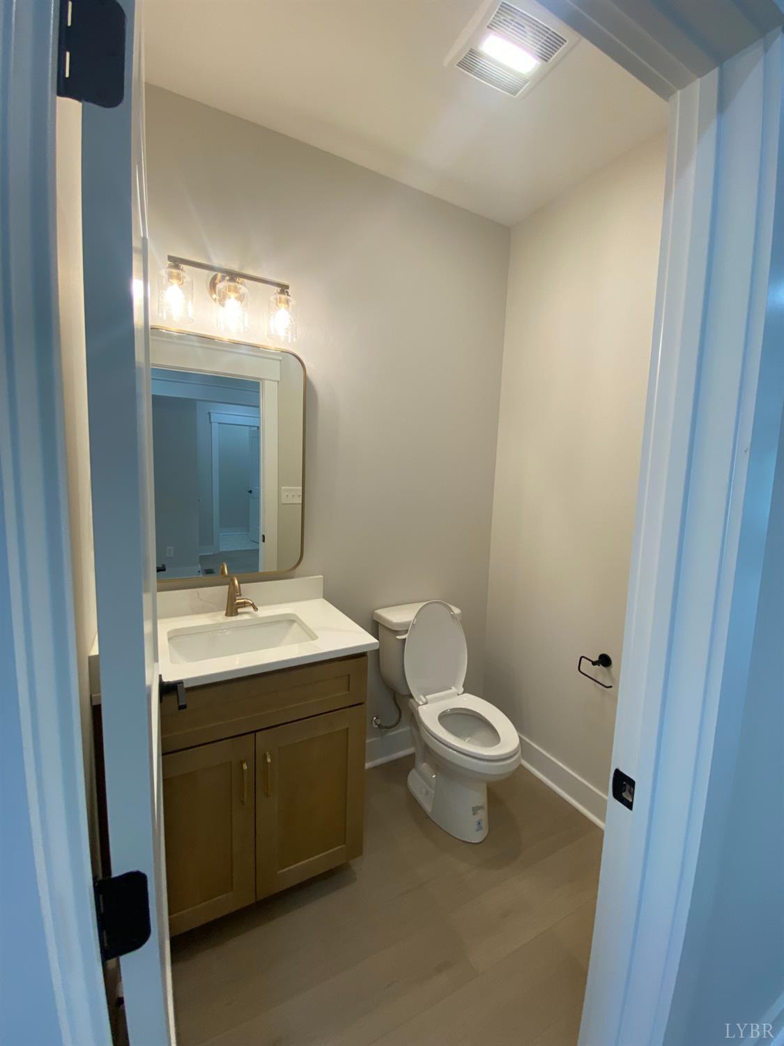 Forest, Virginia 24551, United States, 5 Bedrooms Bedrooms, ,5 BathroomsBathrooms,Residential,Active,93094