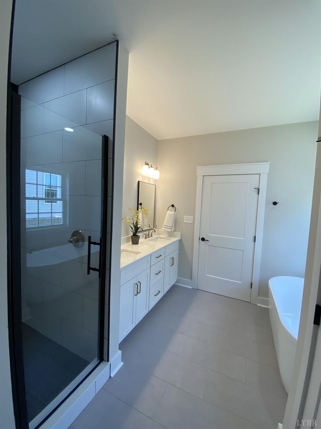 Forest, Virginia 24551, United States, 5 Bedrooms Bedrooms, ,5 BathroomsBathrooms,Residential,Active,93094