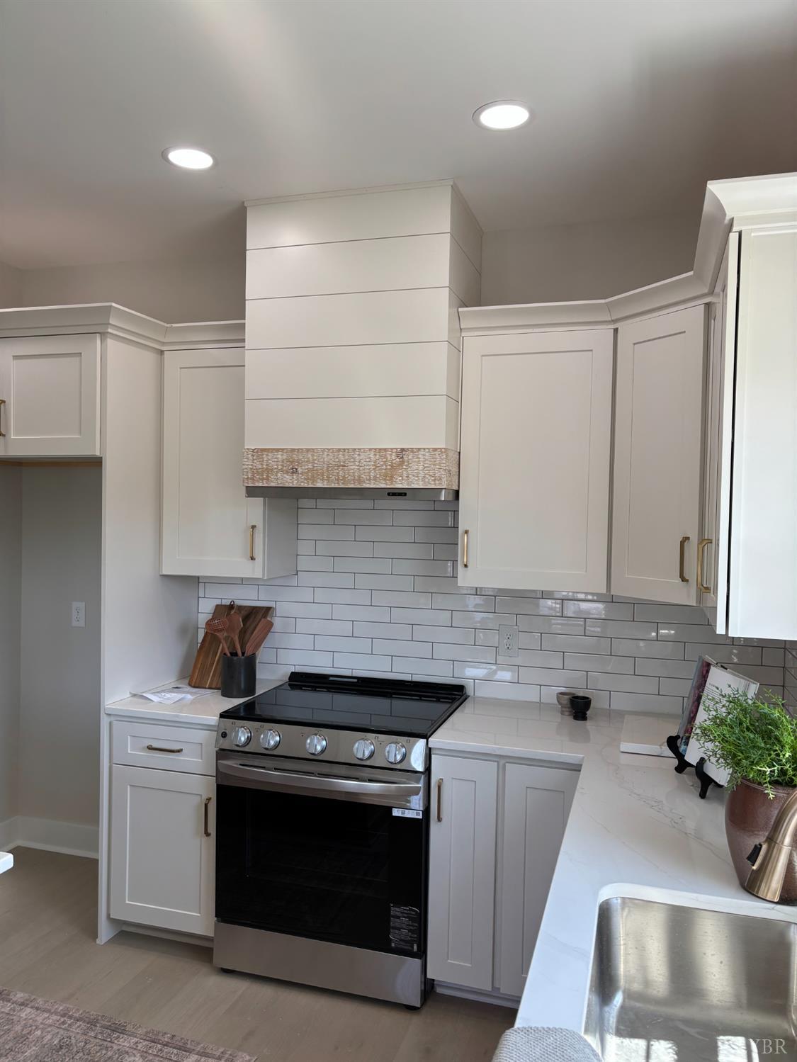 Forest, Virginia 24551, United States, 5 Bedrooms Bedrooms, ,5 BathroomsBathrooms,Residential,Active,93094