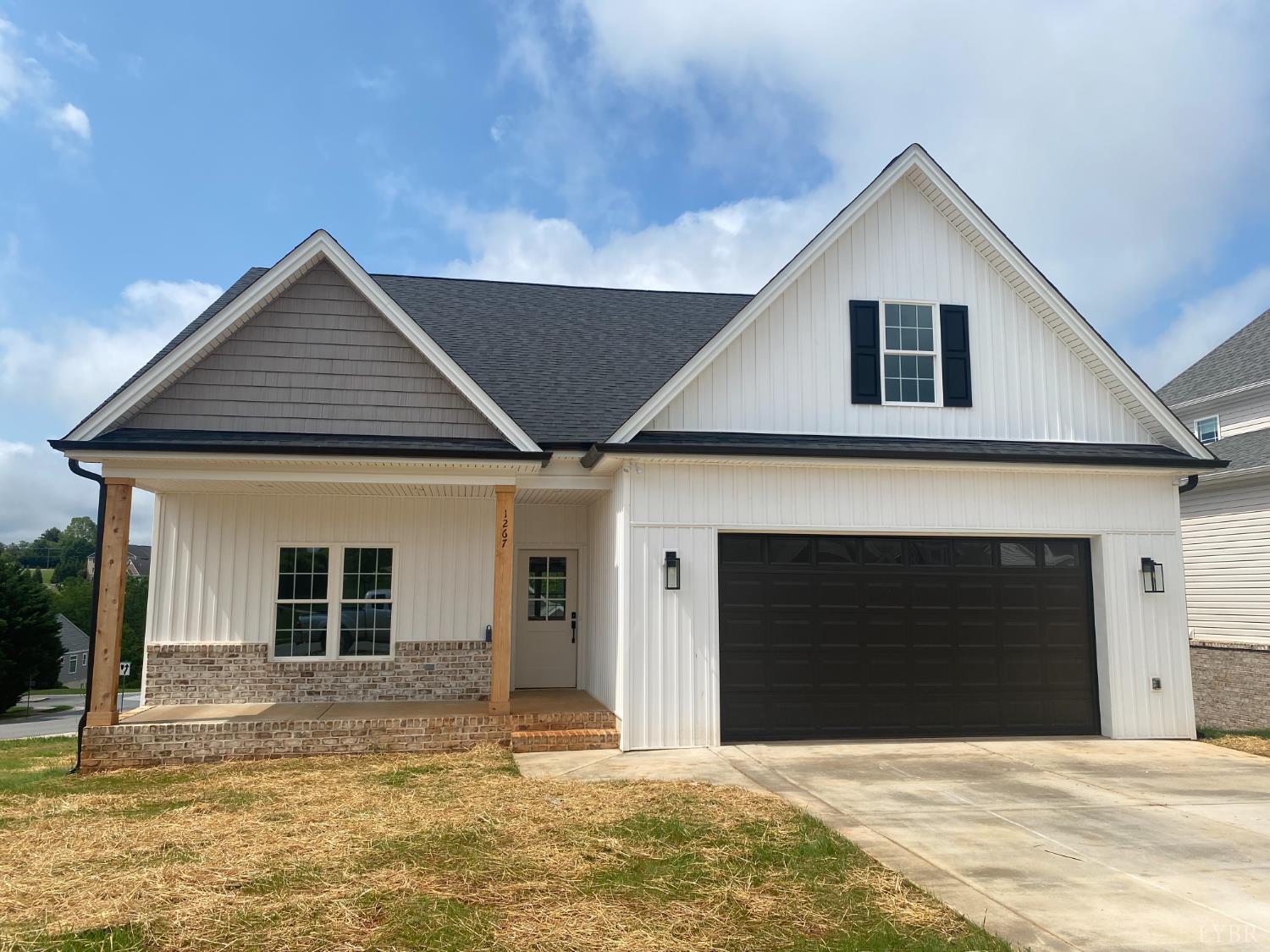 Forest, Virginia 24551, United States, 5 Bedrooms Bedrooms, ,5 BathroomsBathrooms,Residential,Active,93094