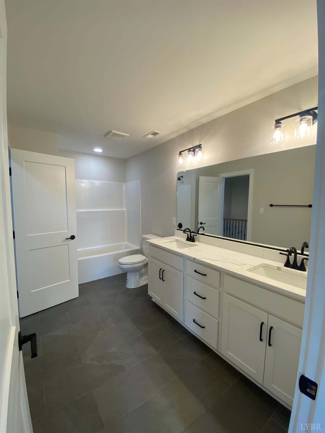 Forest, Virginia 24551, United States, 5 Bedrooms Bedrooms, ,5 BathroomsBathrooms,Residential,Active,93094