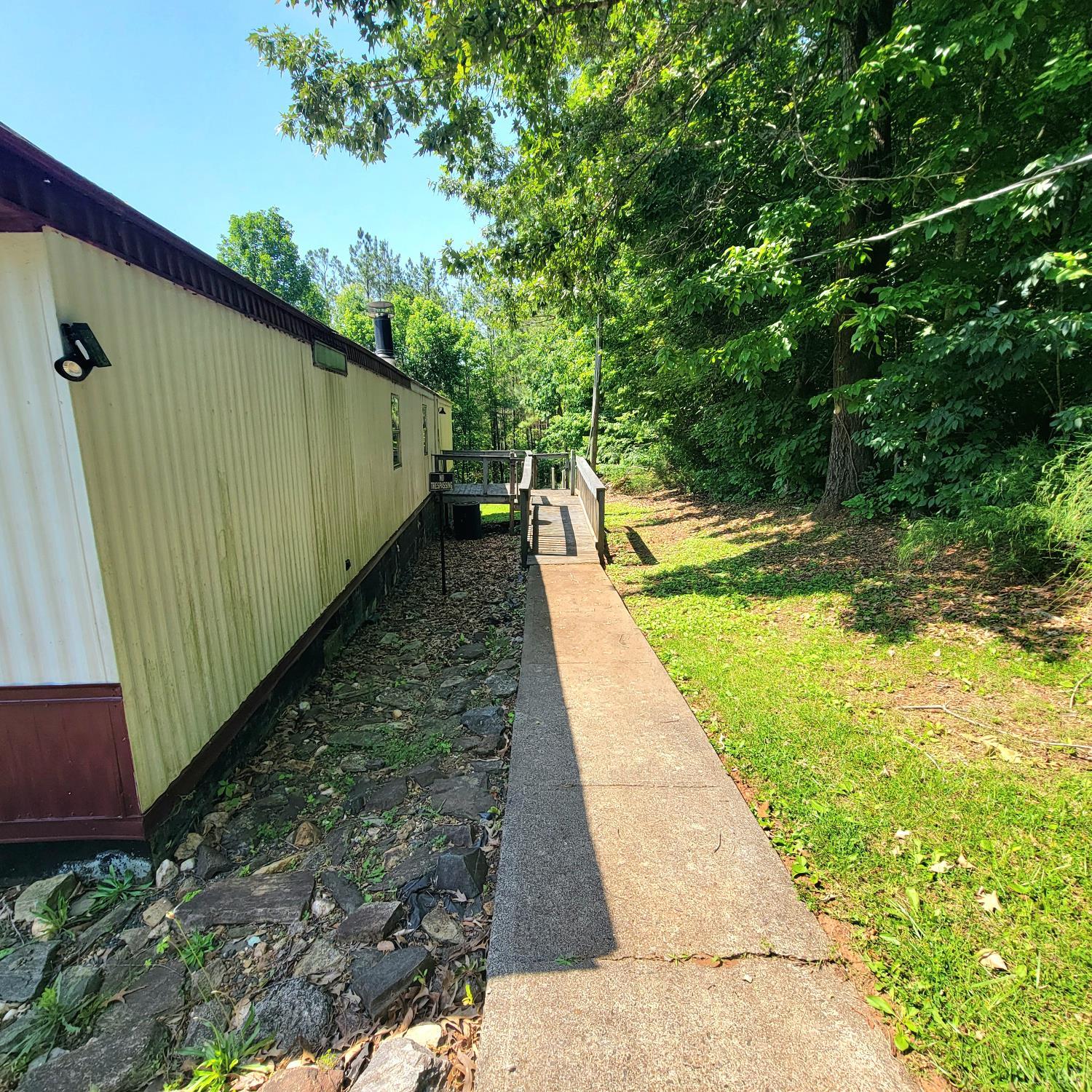 245 Hickory Drive, Lynchburg, Virginia image 16