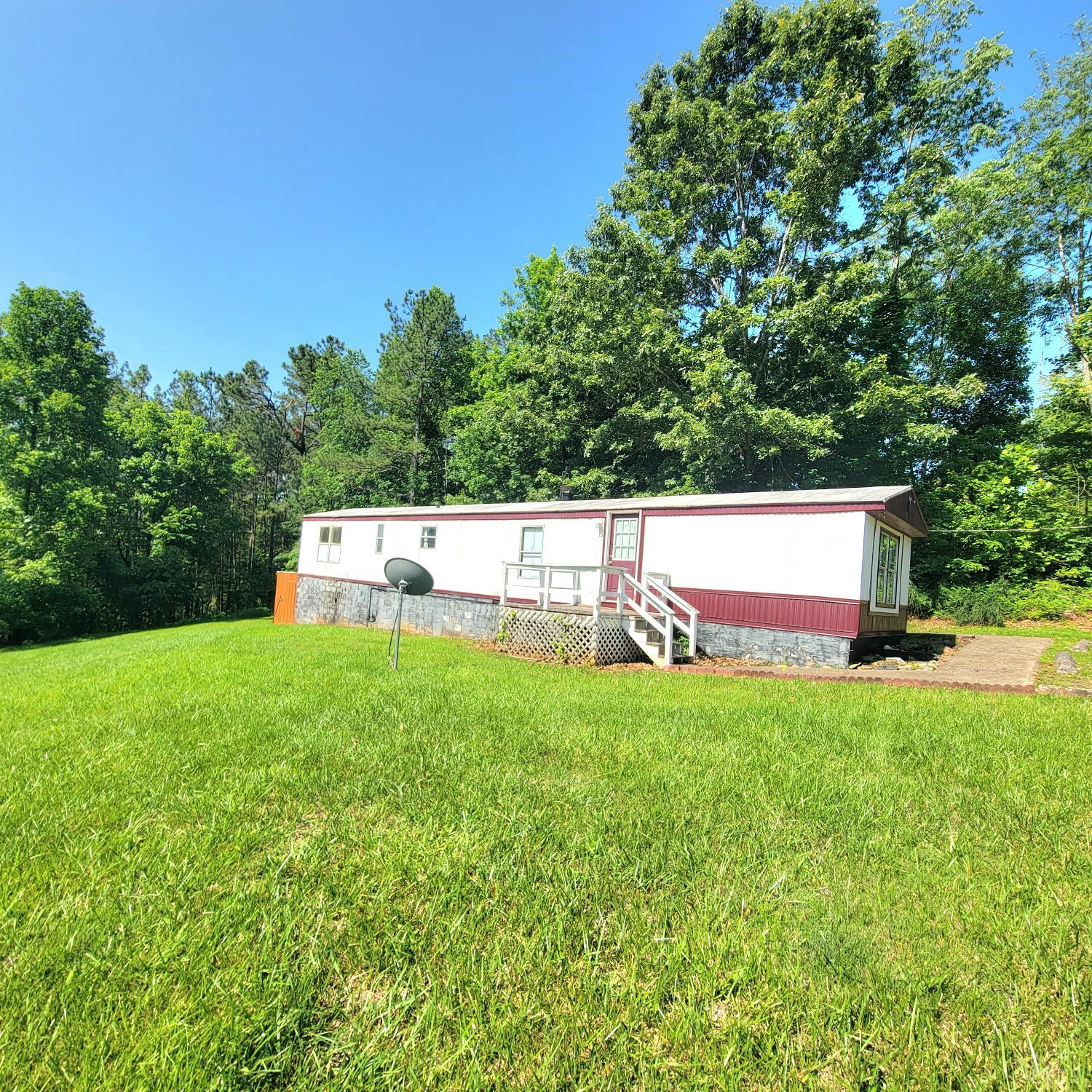 245 Hickory Drive, Lynchburg, Virginia image 4