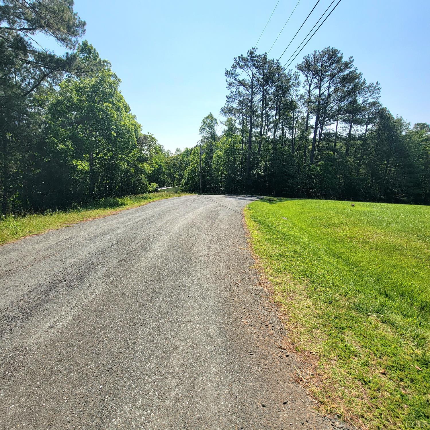245 Hickory Drive, Lynchburg, Virginia image 8