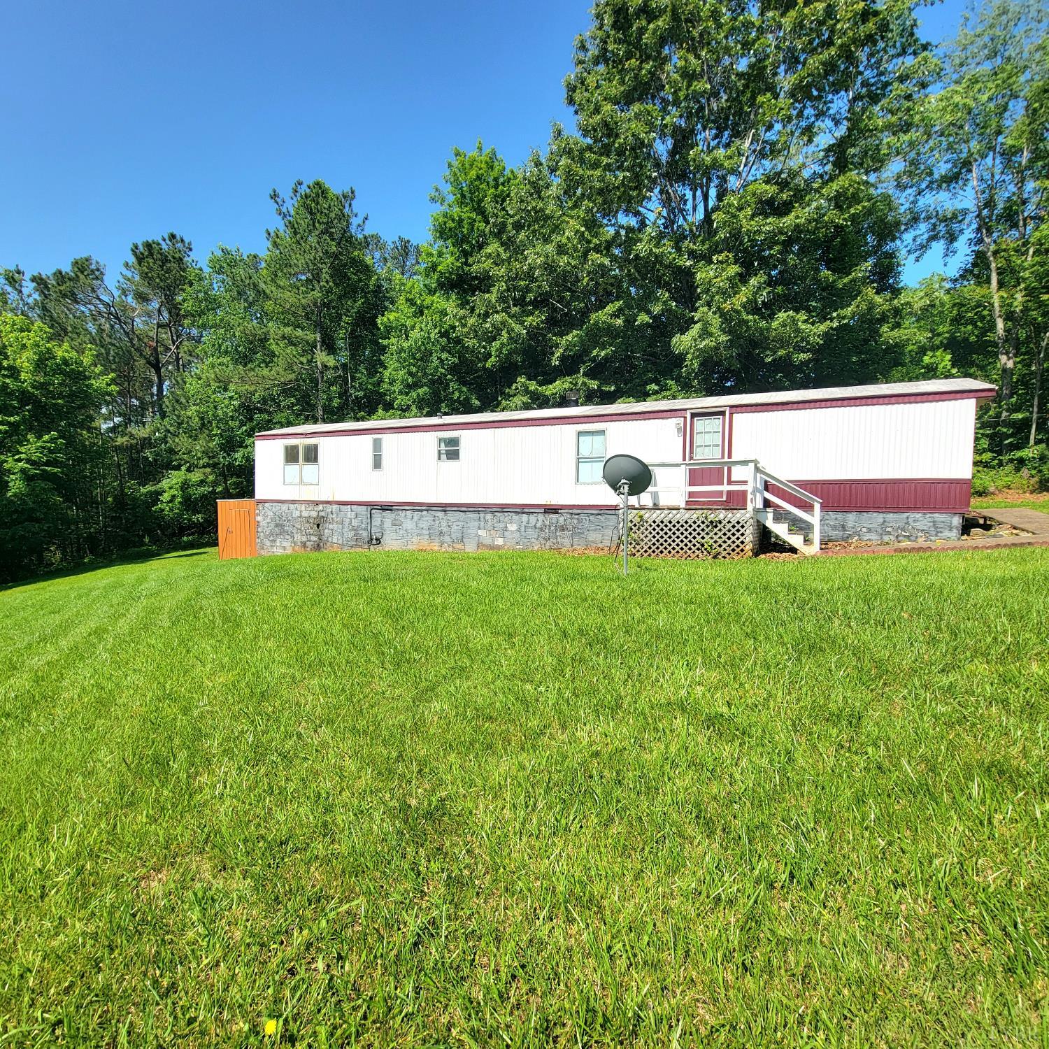 245 Hickory Drive, Lynchburg, Virginia image 11