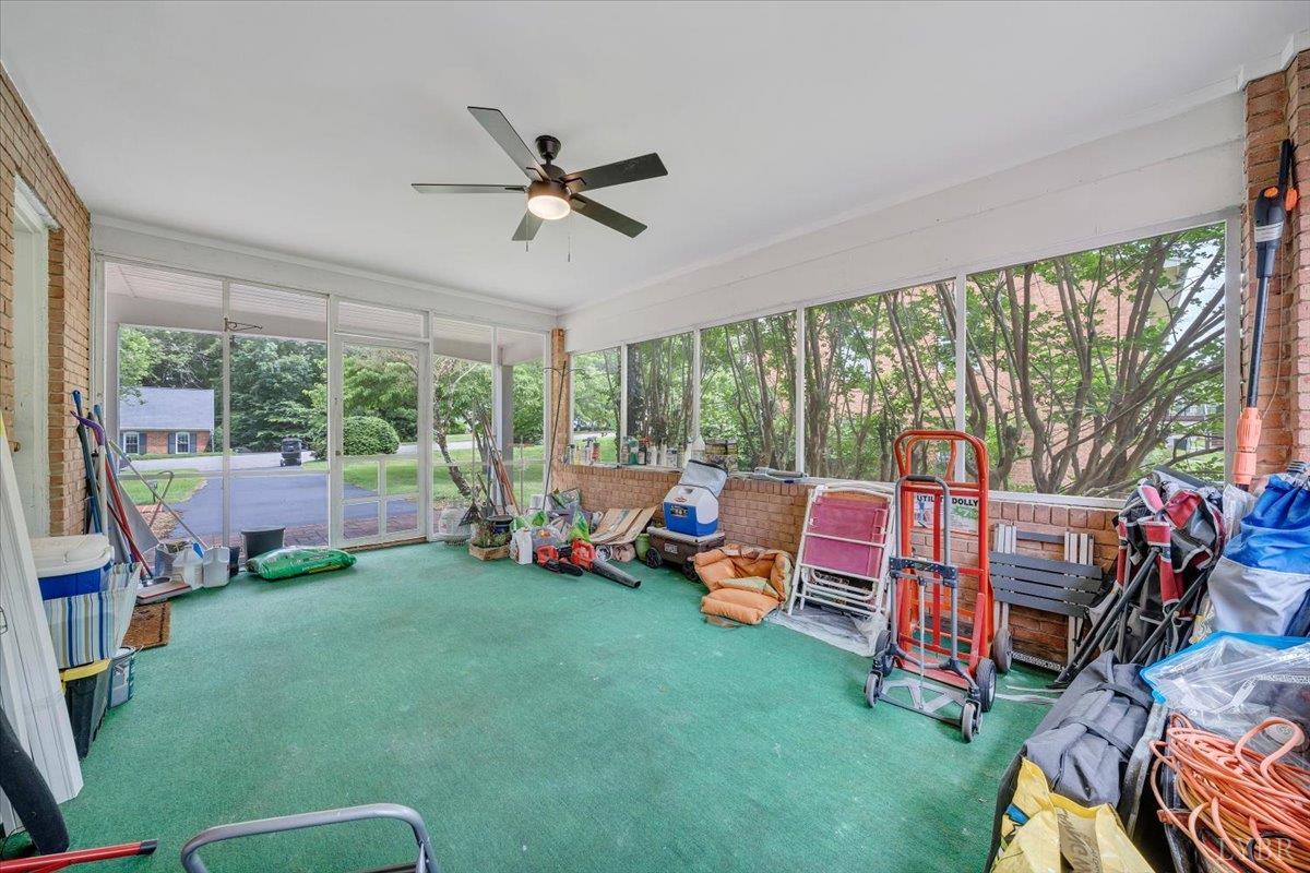 Lynchburg, Virginia 24502, United States, 4 Bedrooms Bedrooms, ,3 BathroomsBathrooms,Residential,Active,154480