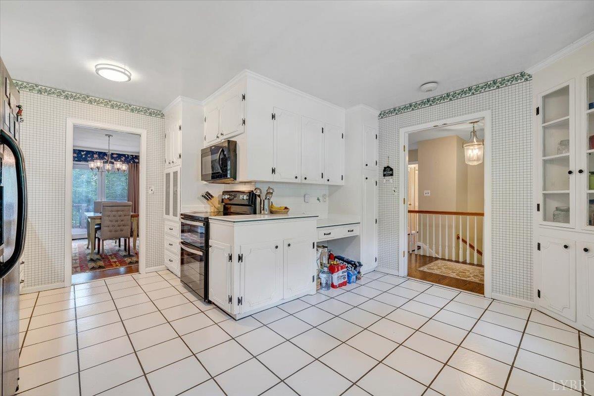 Lynchburg, Virginia 24502, United States, 4 Bedrooms Bedrooms, ,3 BathroomsBathrooms,Residential,Active,154480