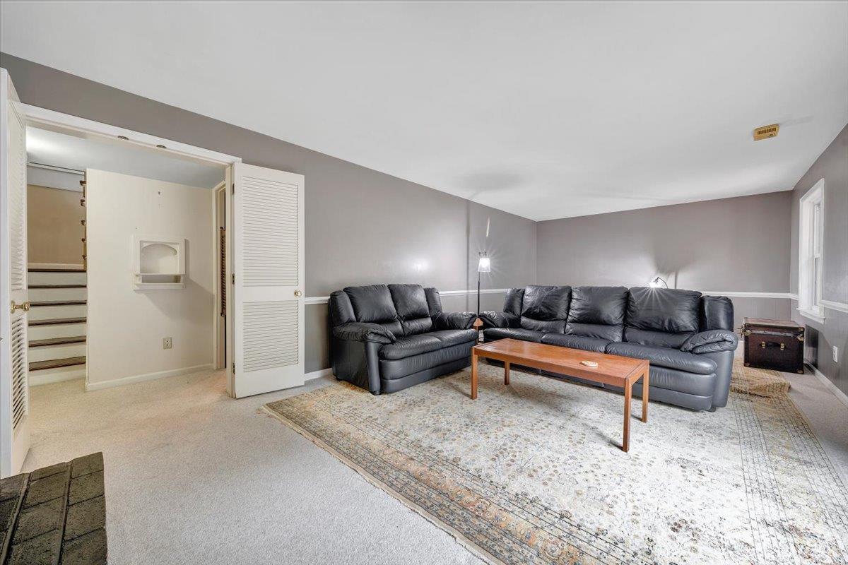 Lynchburg, Virginia 24502, United States, 4 Bedrooms Bedrooms, ,3 BathroomsBathrooms,Residential,Active,154480