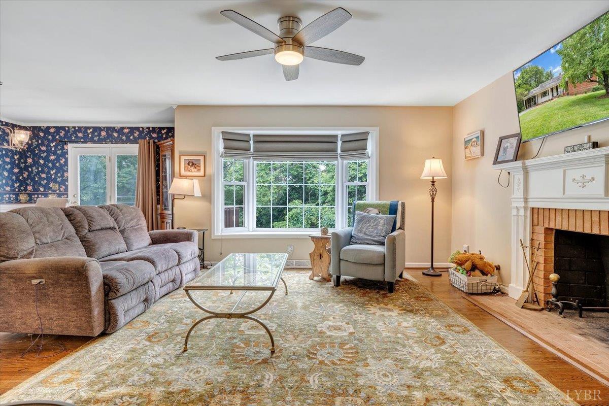 Lynchburg, Virginia 24502, United States, 4 Bedrooms Bedrooms, ,3 BathroomsBathrooms,Residential,Active,154480