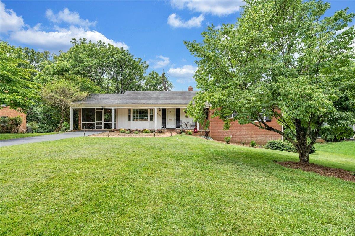 Lynchburg, Virginia 24502, United States, 4 Bedrooms Bedrooms, ,3 BathroomsBathrooms,Residential,Active,154480