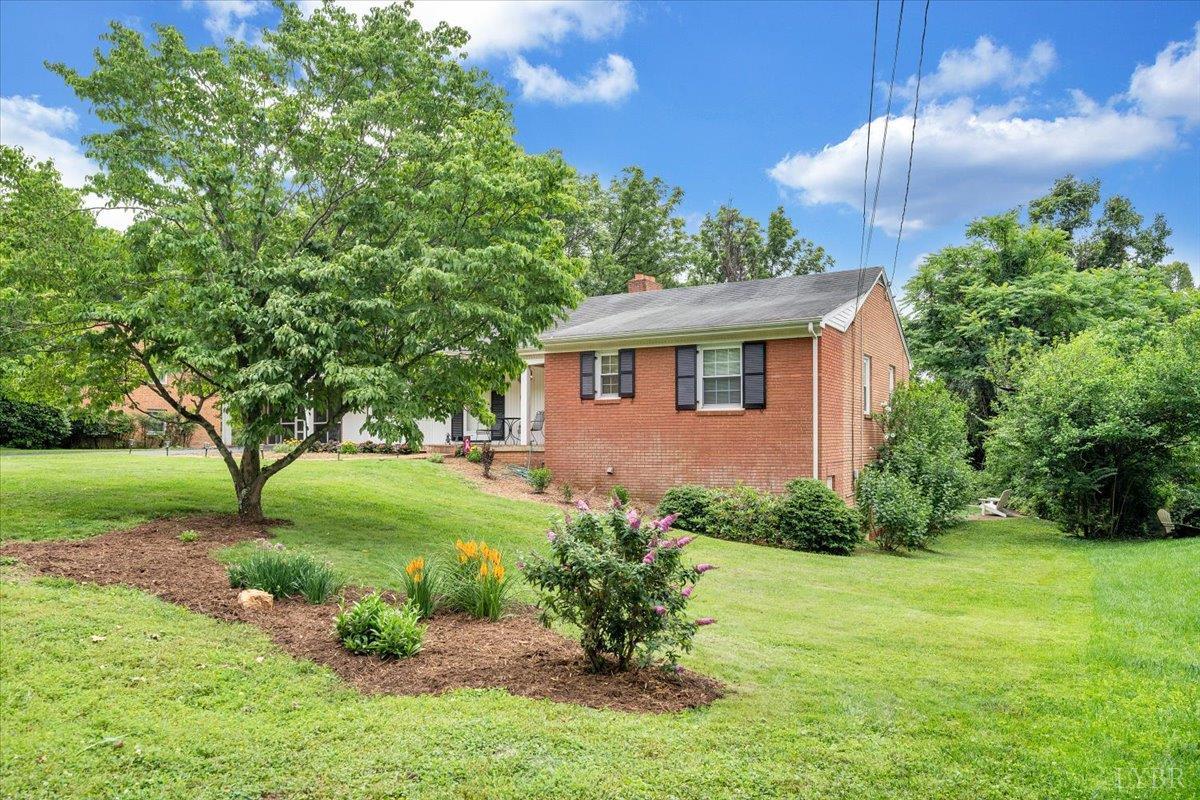 Lynchburg, Virginia 24502, United States, 4 Bedrooms Bedrooms, ,3 BathroomsBathrooms,Residential,Active,154480