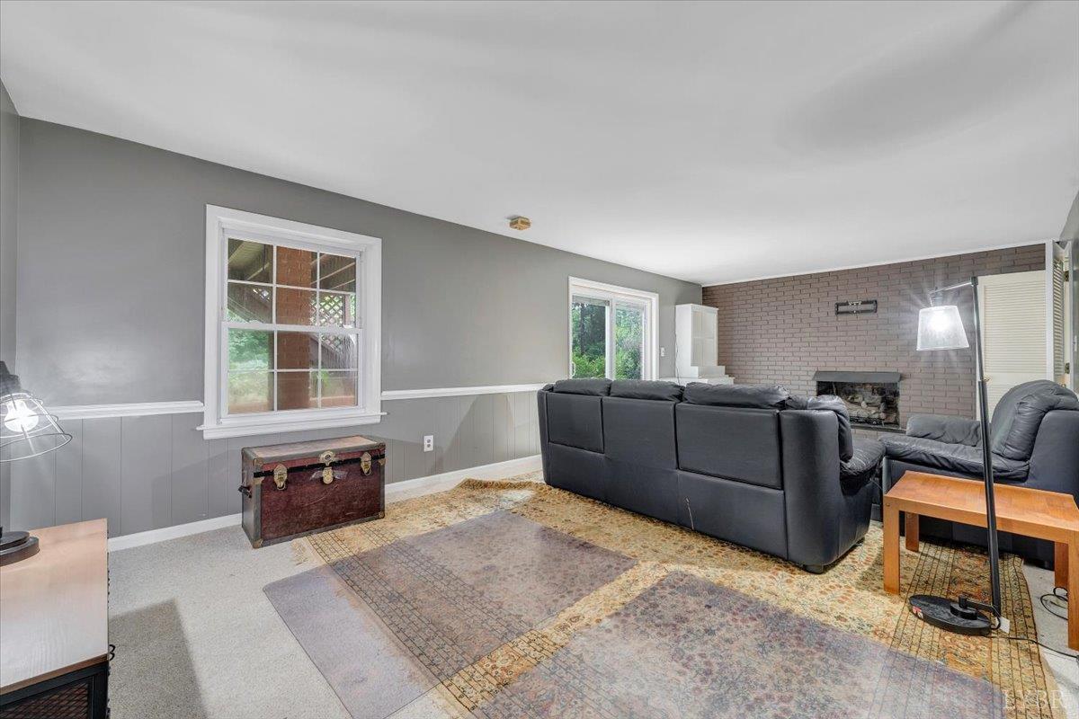 Lynchburg, Virginia 24502, United States, 4 Bedrooms Bedrooms, ,3 BathroomsBathrooms,Residential,Active,154480