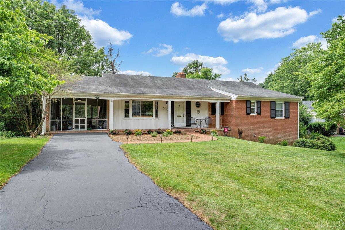 Lynchburg, Virginia 24502, United States, 4 Bedrooms Bedrooms, ,3 BathroomsBathrooms,Residential,Active,154480