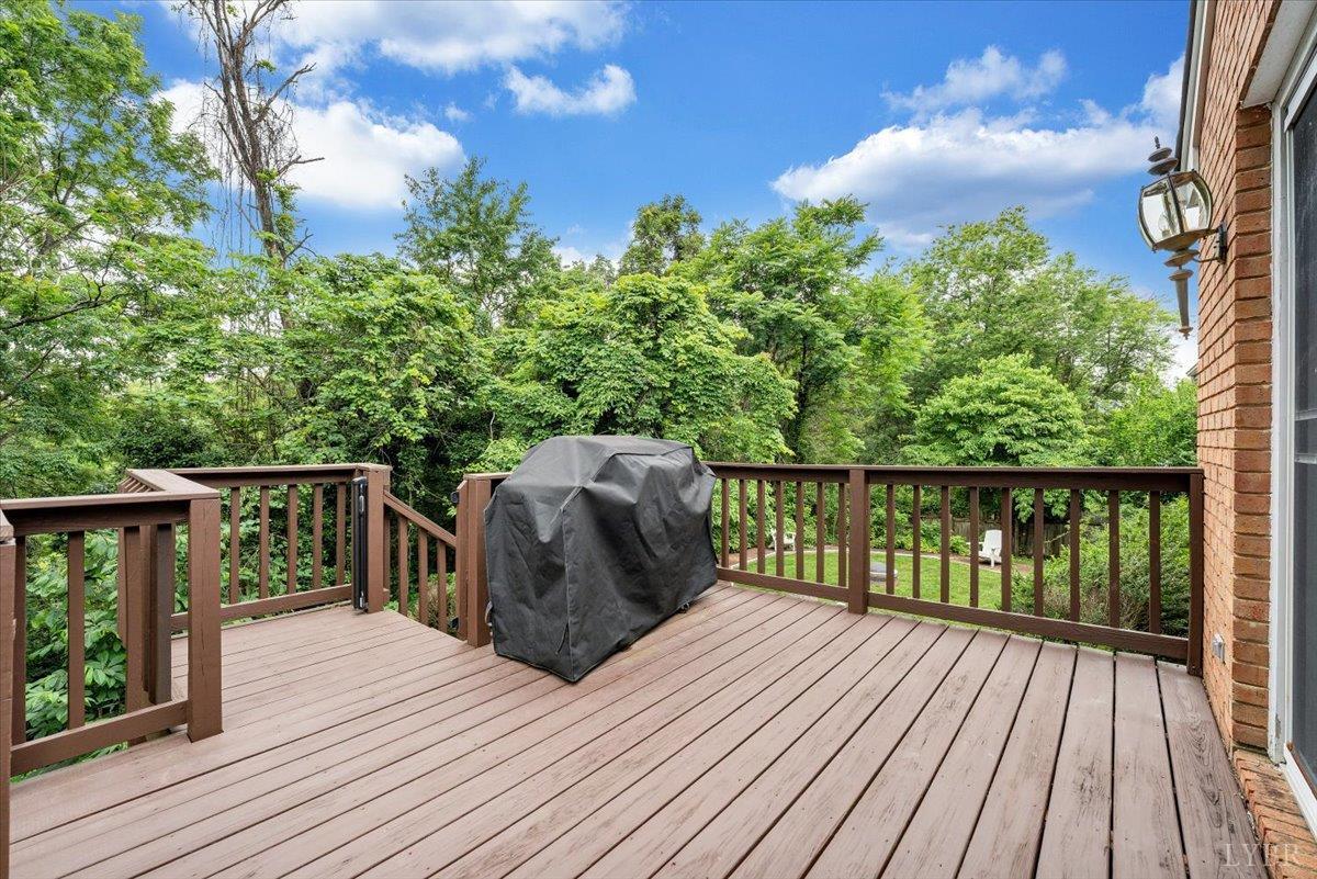 Lynchburg, Virginia 24502, United States, 4 Bedrooms Bedrooms, ,3 BathroomsBathrooms,Residential,Active,154480