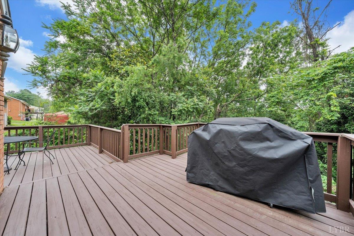 Lynchburg, Virginia 24502, United States, 4 Bedrooms Bedrooms, ,3 BathroomsBathrooms,Residential,Active,154480