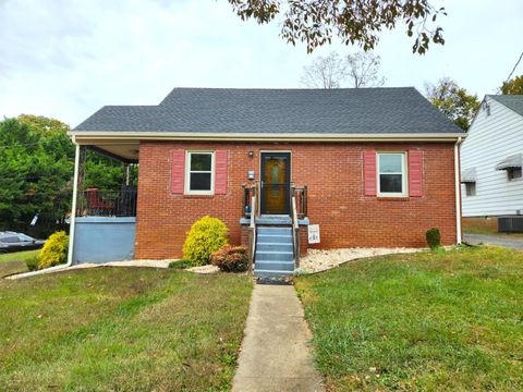 Photo of 4815 Myrtle Street, Lynchburg, VA 24502 (MLS # 362773) Photo of 4815 Myrtle Street, Lynchburg, VA 24502 (MLS # 362773)