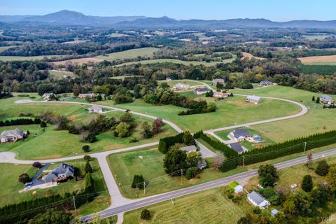 Tiny photo for 24 Nyle Ridge Road, Wirtz, VA 24184 (MLS # 362417)