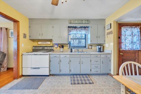 Tiny photo for 4902 NW Rowe Ridge Drive, Roanoke, VA 24017 (MLS # 363910)