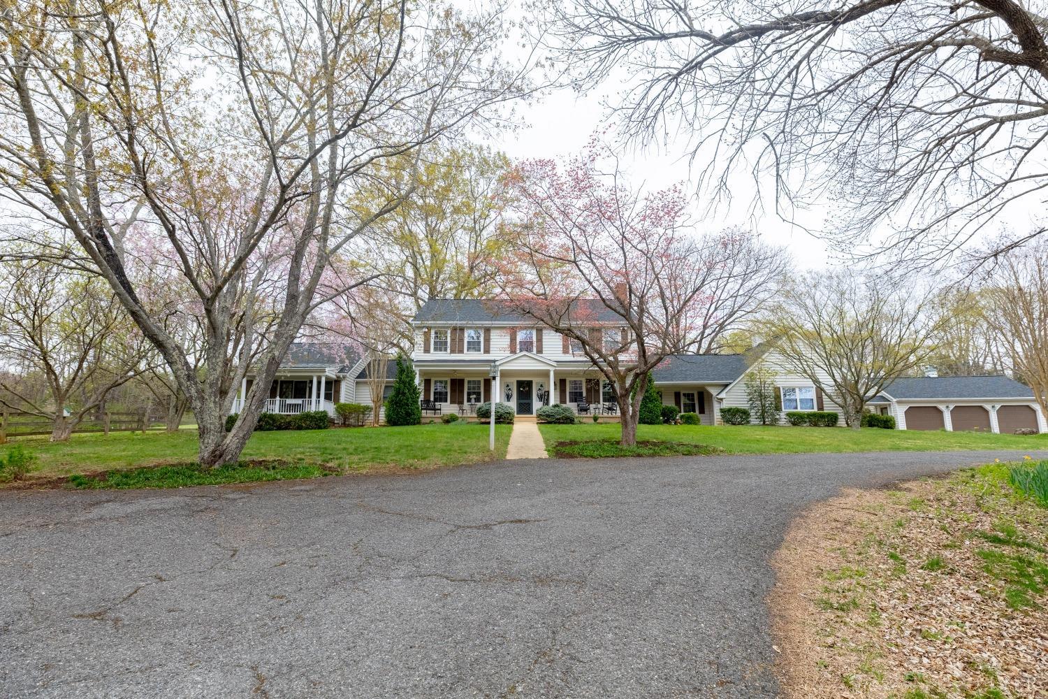 1381 Tamer Lane, Lynchburg, Virginia image 2