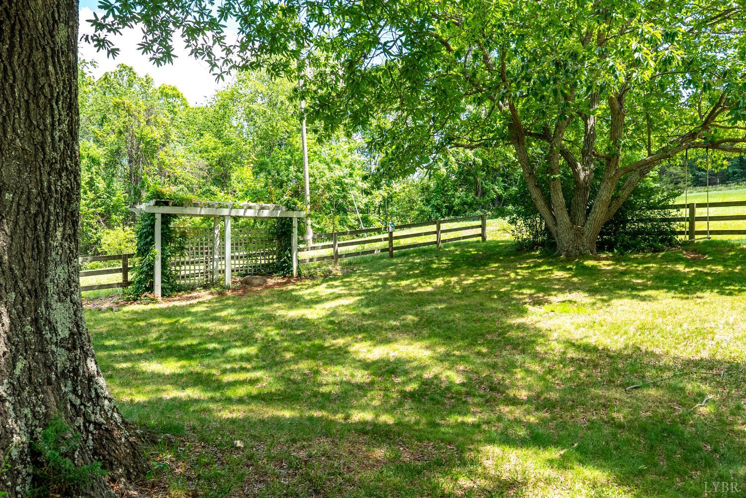 1381 Tamer Lane, Lynchburg, Virginia image 9