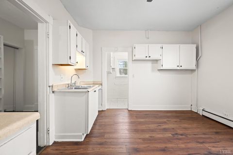 Tiny photo for 307 Saint Augustine Street, Lynchburg, VA 24501 (MLS # 363562)