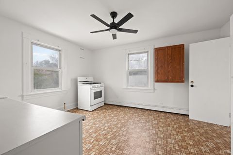 Tiny photo for 307 Saint Augustine Street, Lynchburg, VA 24501 (MLS # 363562)