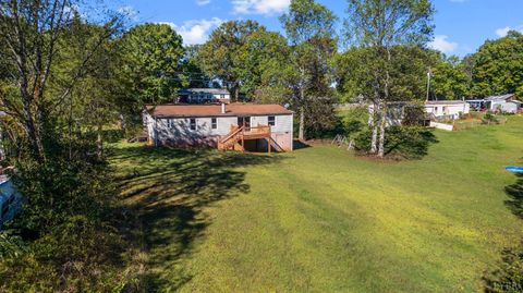 Tiny photo for 630 Eldon Road, Appomattox, VA 24522 (MLS # 362361)
