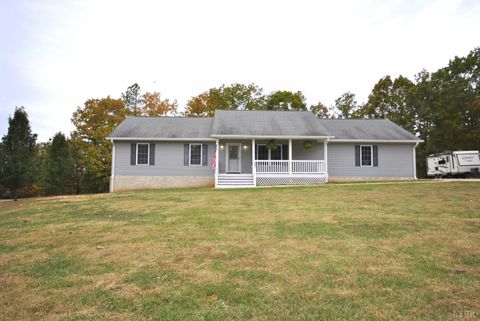 Photo of 1453 Hummingbird Lane, Spout Spring, VA 24593 (MLS # 362765) Photo of 1453 Hummingbird Lane, Spout Spring, VA 24593 (MLS # 362765)